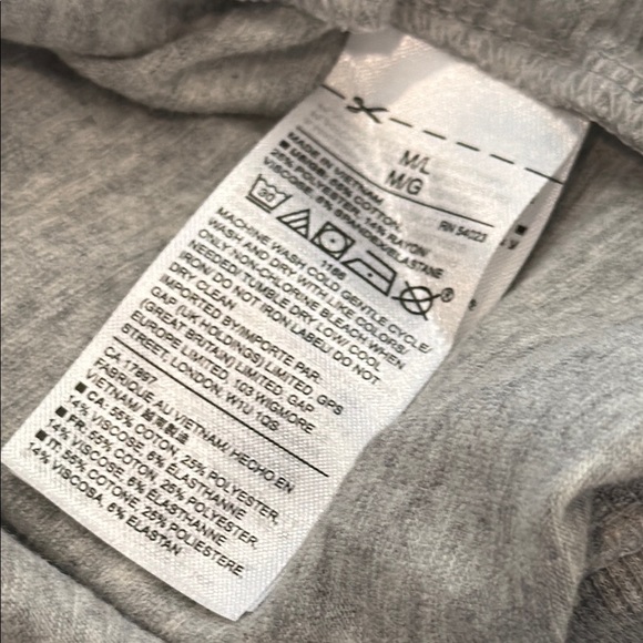 Love by GAP Medium / Large Light Gray Cardigan Sweater Soft Knit Open Front - Picture 7 of 7